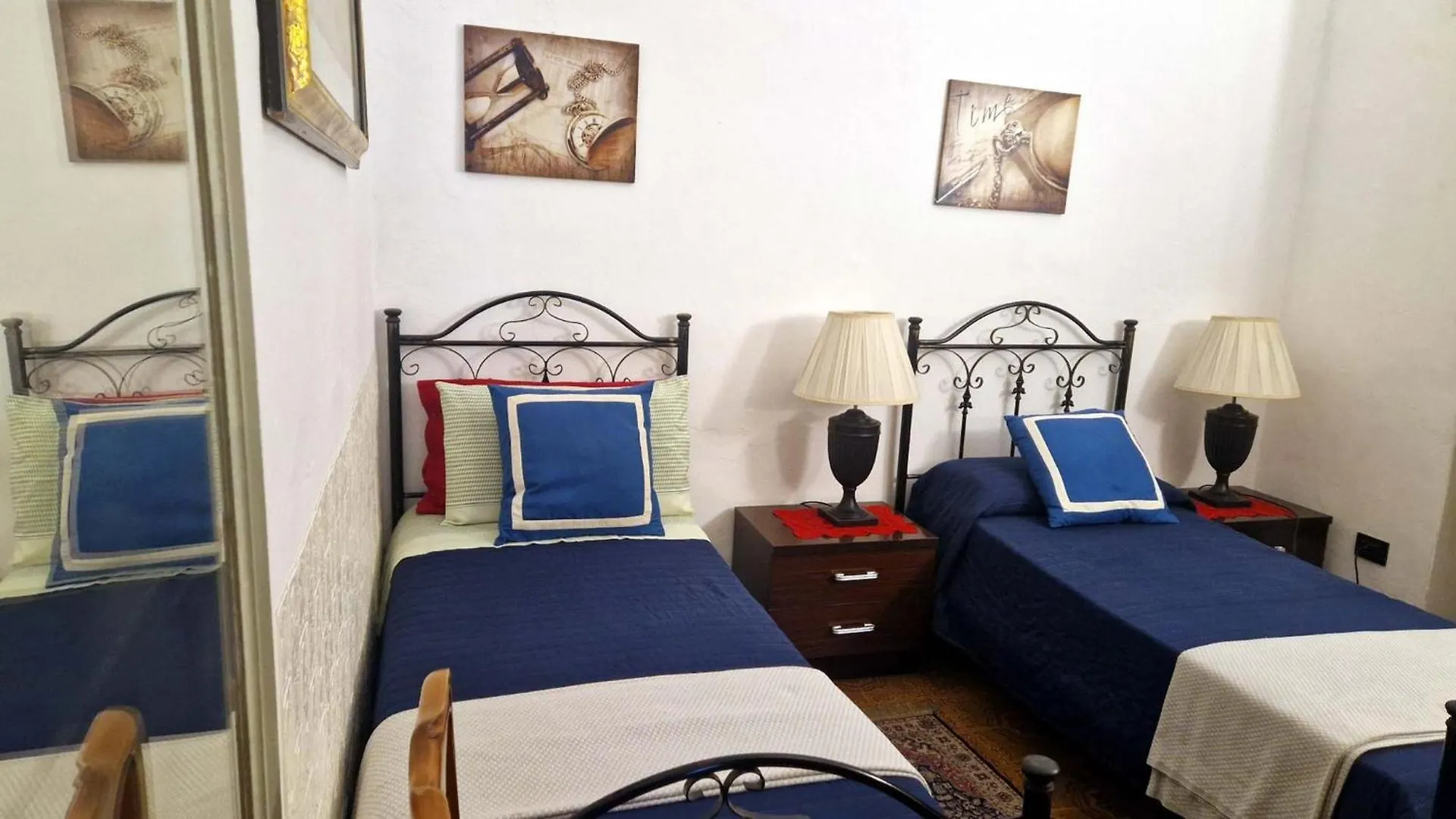 House Rodue The Historic Center Palermo Apartment 0*,  Italy