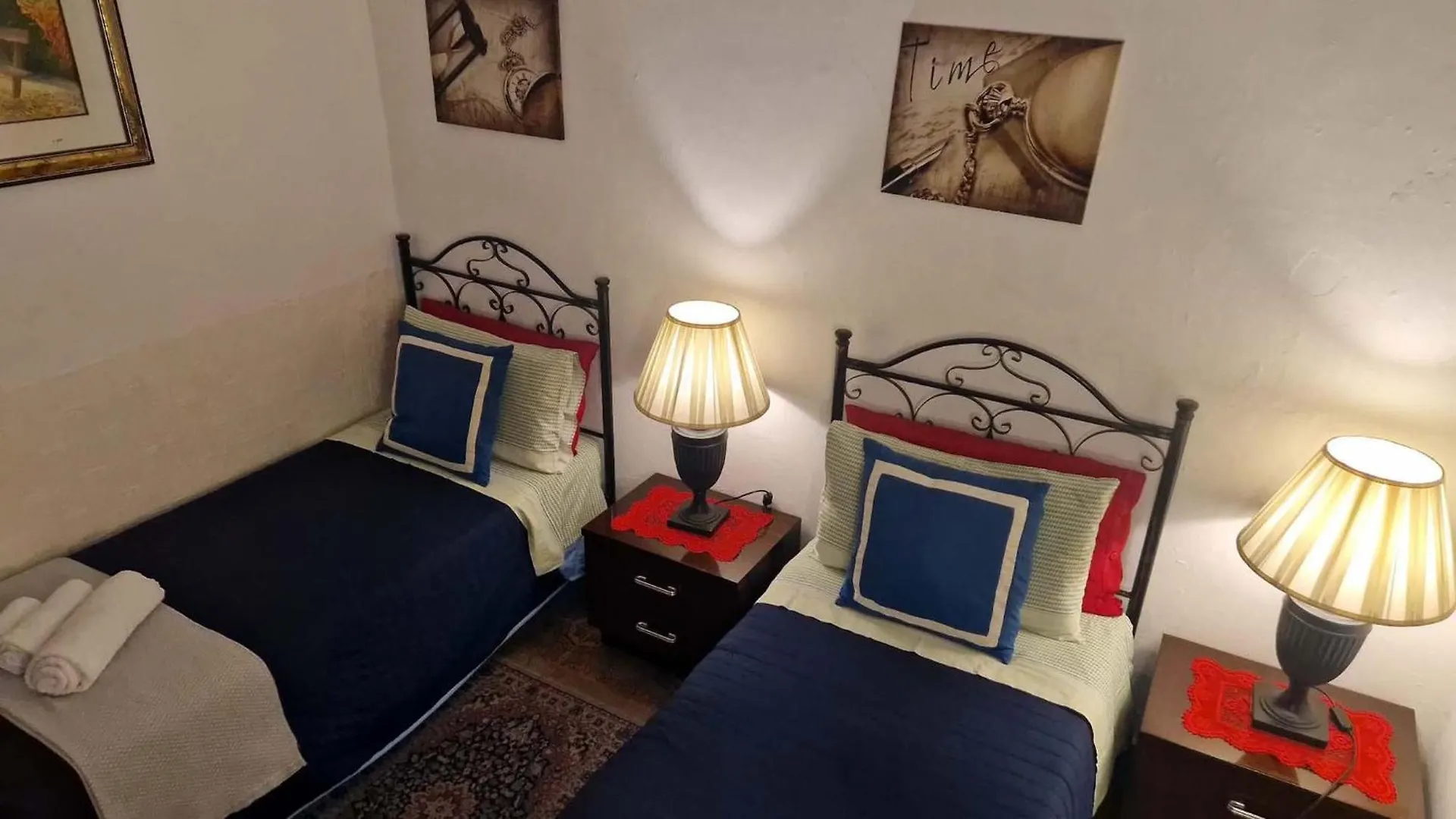 House Rodue The Historic Center Palermo Apartment