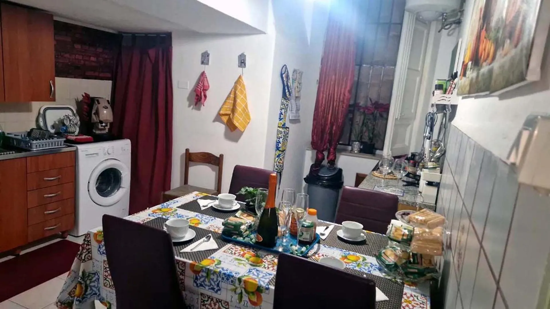 House Rodue The Historic Center Palermo Apartment 0*,